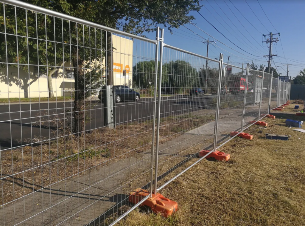 temporary fence.png temporary fence.png