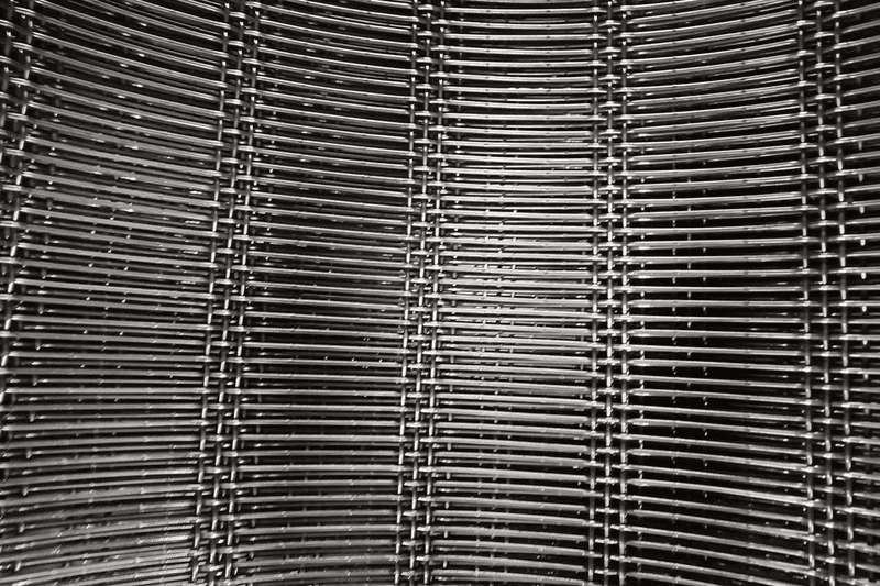 1783311117252679.png Long Slot Triple Shute Wire Mesh.png